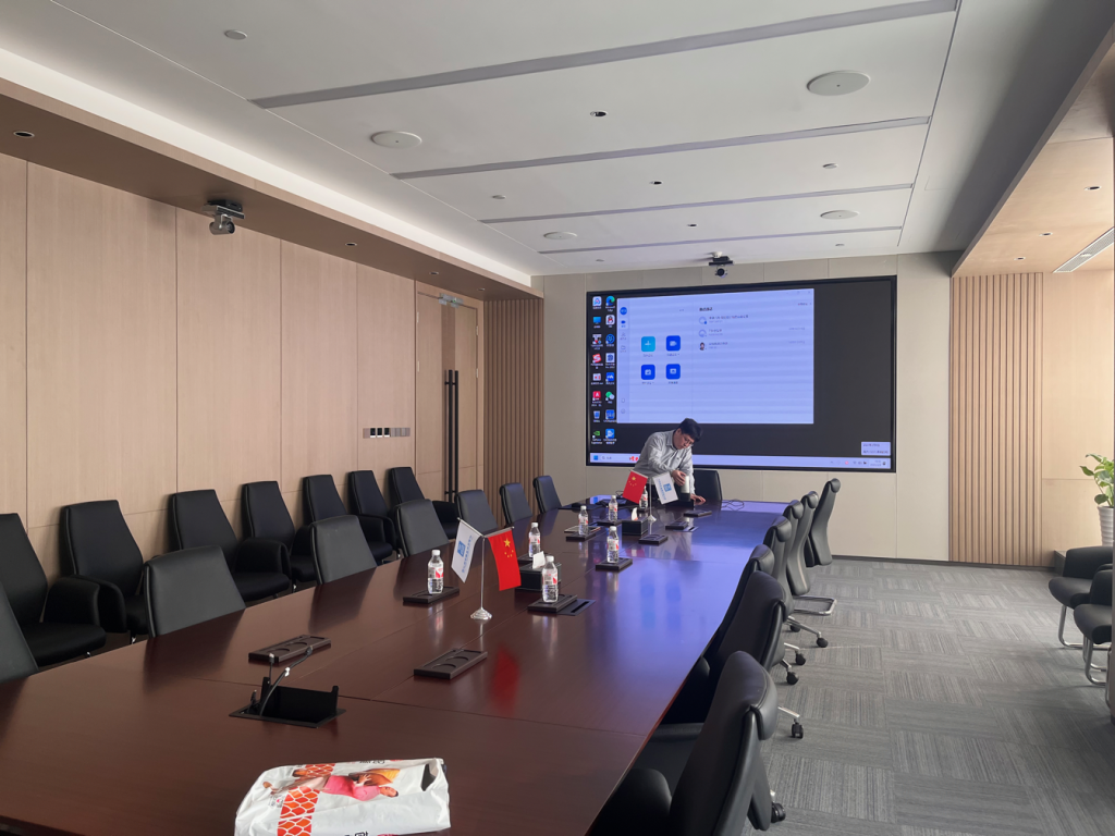 中建八局國(guó)企總部基地智能會(huì)議室插圖8